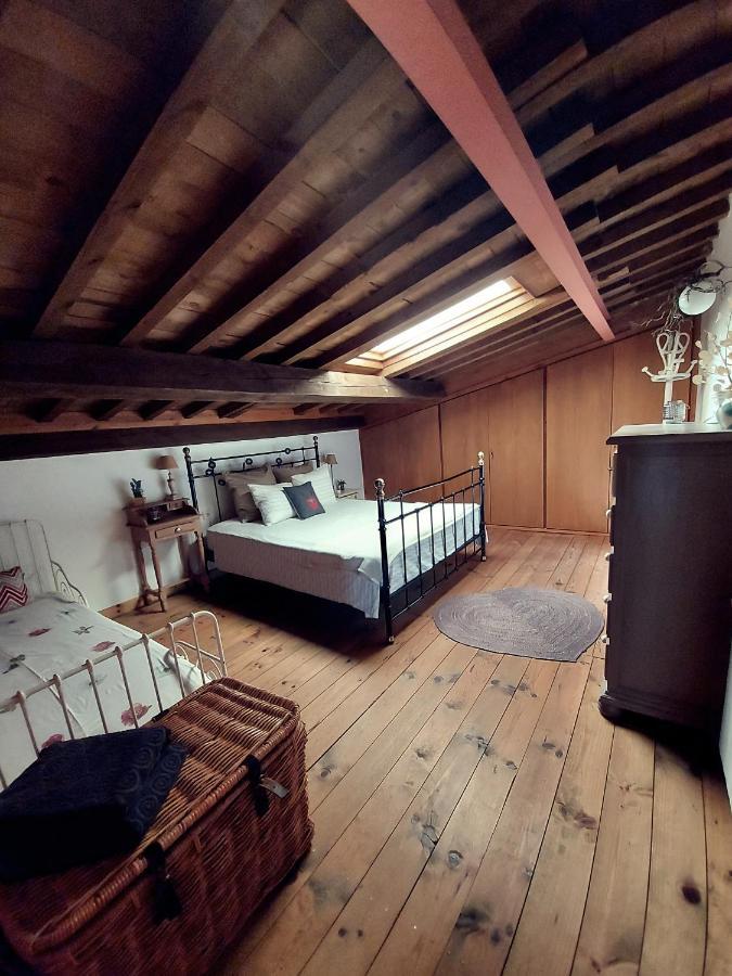 Casa Corazon De Piedra En El Rio Dulce Pensionat Aragosa Exteriör bild